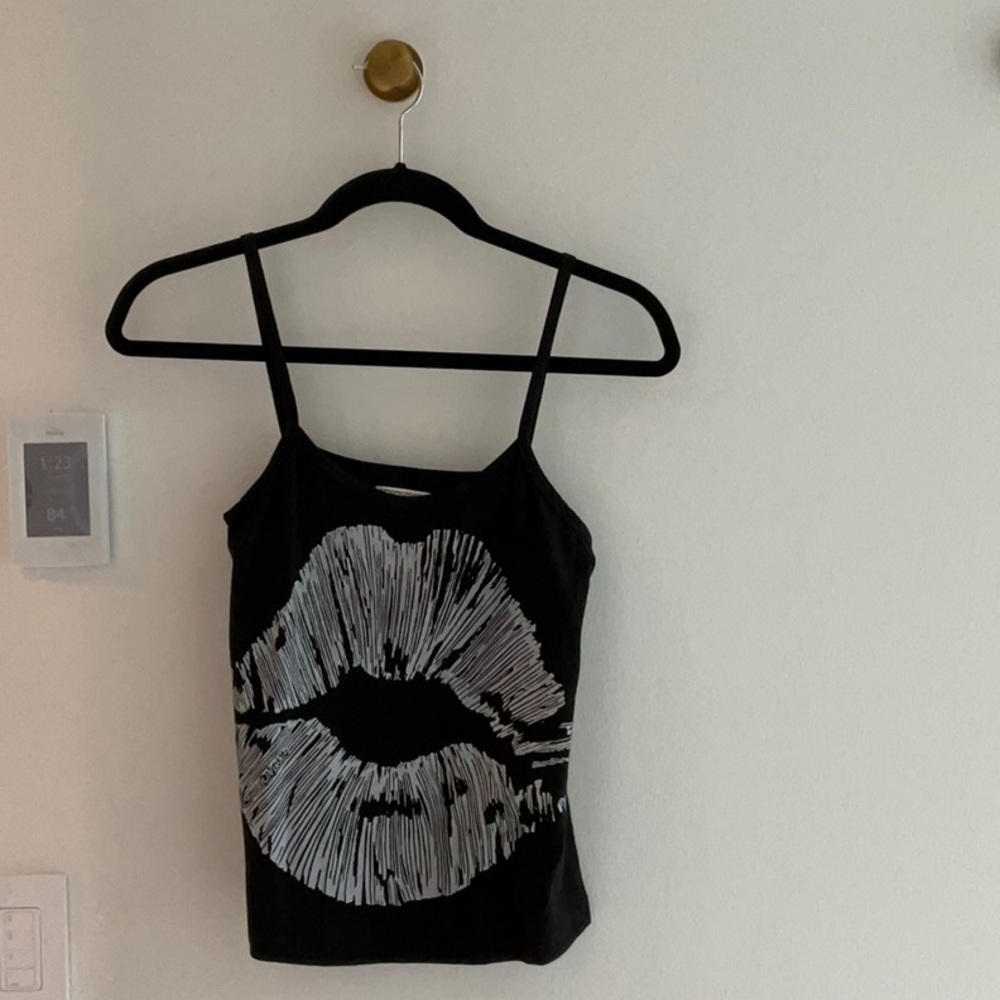Lauren Moshi Black Graphic Crop Camisole